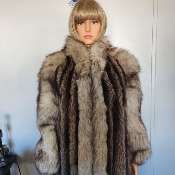 #694 Raccoon/fox fur coat/ small - Picture 2 of 9